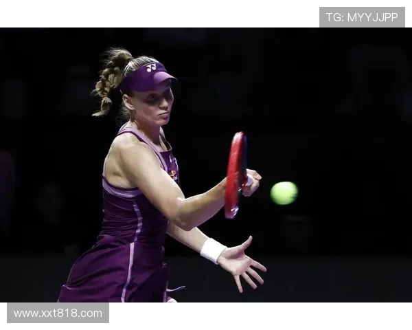 2025年网球年终总决赛激战正酣 新星崛起挑战老将霸主地位 2025年网球年终总决赛激战正酣 新星崛起挑战老将霸主地位