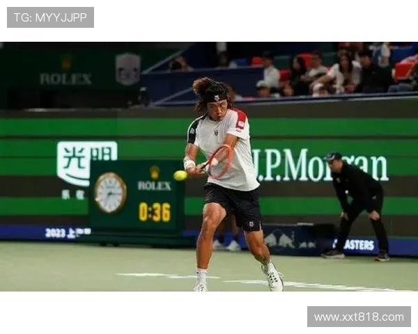 2025年网球赛季精彩纷呈 世界顶级选手争夺年度桂冠竞争激烈