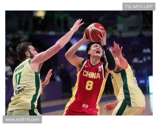 中国篮球队奋力拼搏击败强敌晋级亚洲杯四强 创历史新纪录