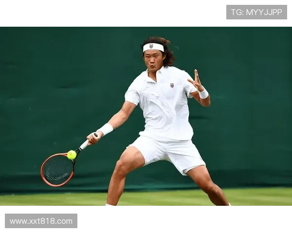 网球四大满贯赛事争夺激烈 新星崭露头角 老将挥别赛场