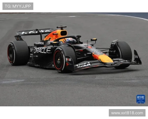 F1车队最新动态：梅赛德斯与红牛再度激烈角逐 赛季前景引发热议