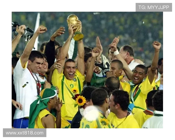 豪门对决再起波澜联赛争冠白热化新星闪耀引爆足坛关注与球迷热议